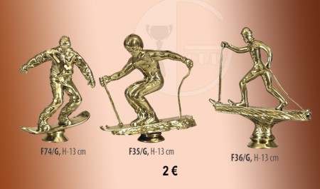 lyžiary